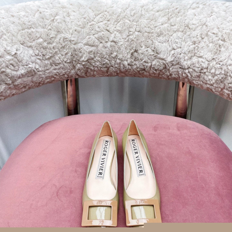 roger u1u1er flat shoes